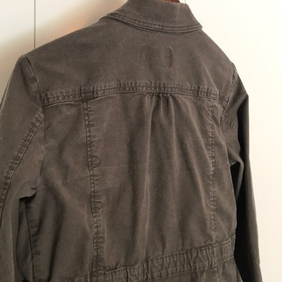 Utility Design Cargo Jacket - Picture 3 of 8